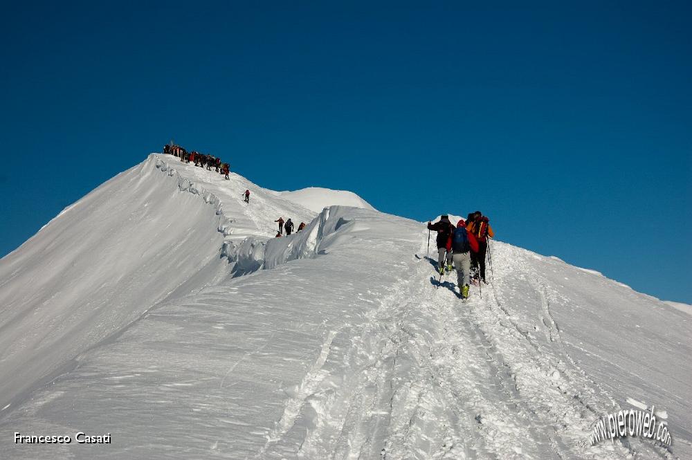 009 Ci sarà ancora posto libero in cima.jpg